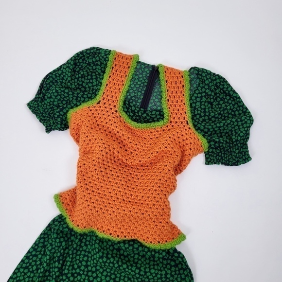 *Free with Purchase* Chunky knit vest green trim sleeveless thick straps - Picture 6 of 8